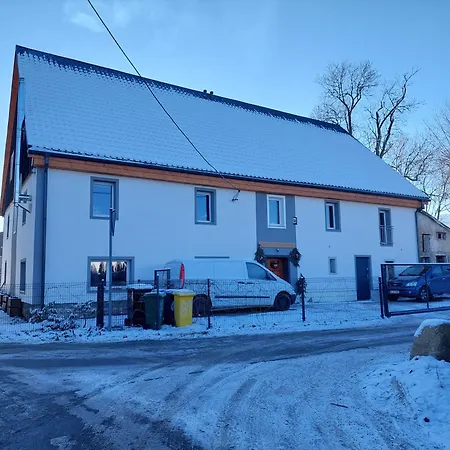 Madekszowka -pokoje Goscinne Rum i privatbostad Ściegny